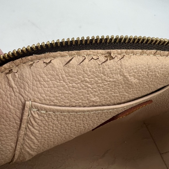 Louis Vuitton Monogram Cosmetic Pouch - Picture 5 of 8